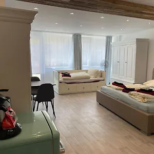  Apartamento Beutelsbacherstr. 12 B
