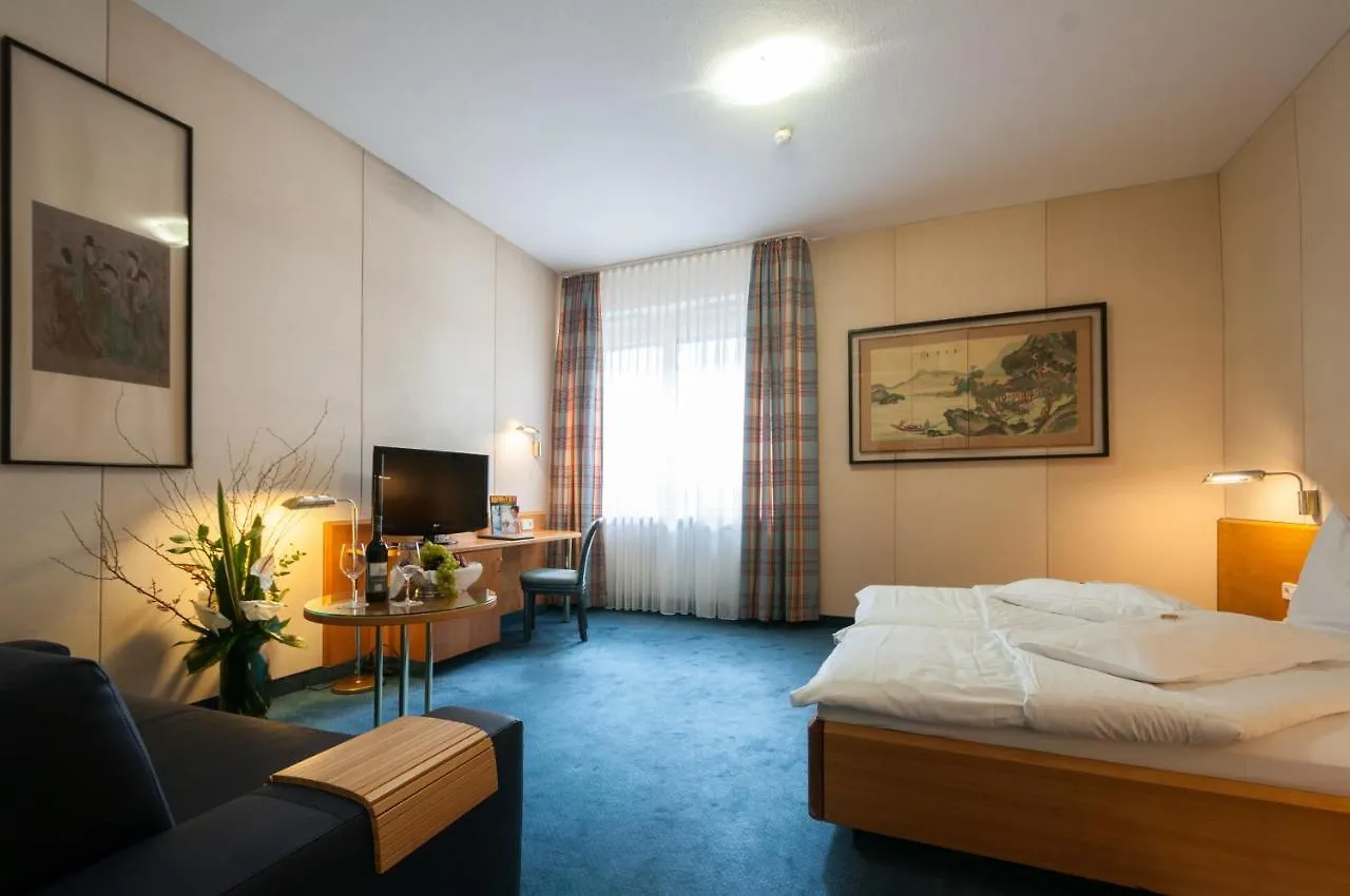 Hotel Unger Stuttgart 4*,